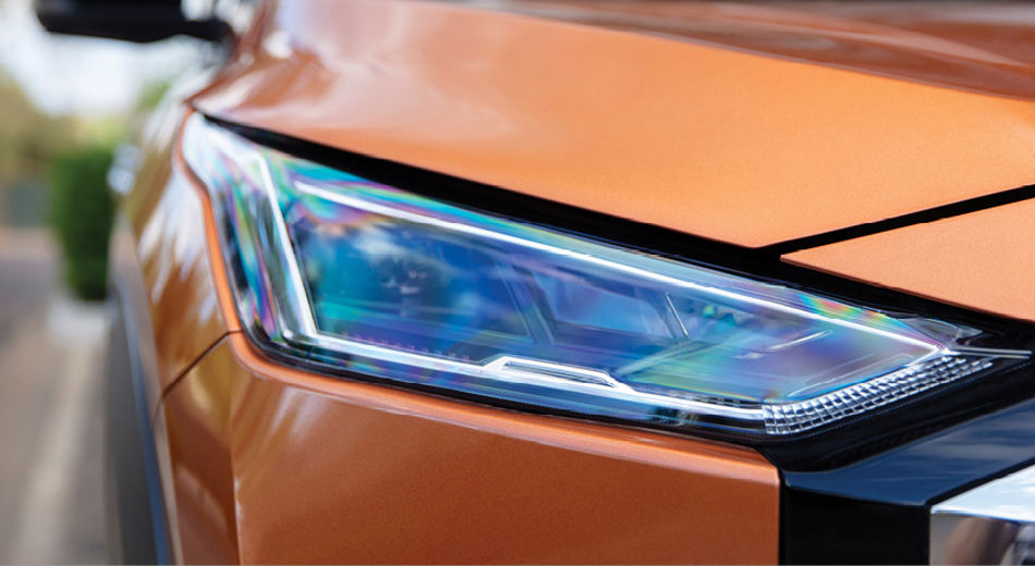 FARÓIS DE LED BI-PROJECTOR COM DRL'S DE LED-Vehicle Feature Image