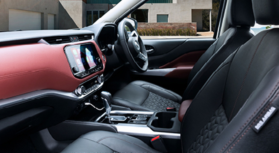 INTERIOR DE CLASSE MUNDIAL-Vehicle Feature Image