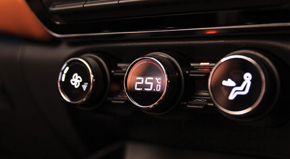 CONTROLE CLIMÁTICO DA ZONA DUPLA-Vehicle Feature Image